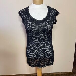 Moda International Black Floral Lace Cap Sleeve V-Neck Sheer Top Medium